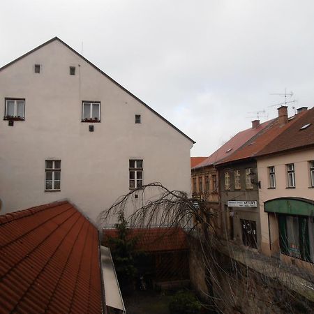 Penzion U Ceske Koruny Їчін Екстер'єр фото